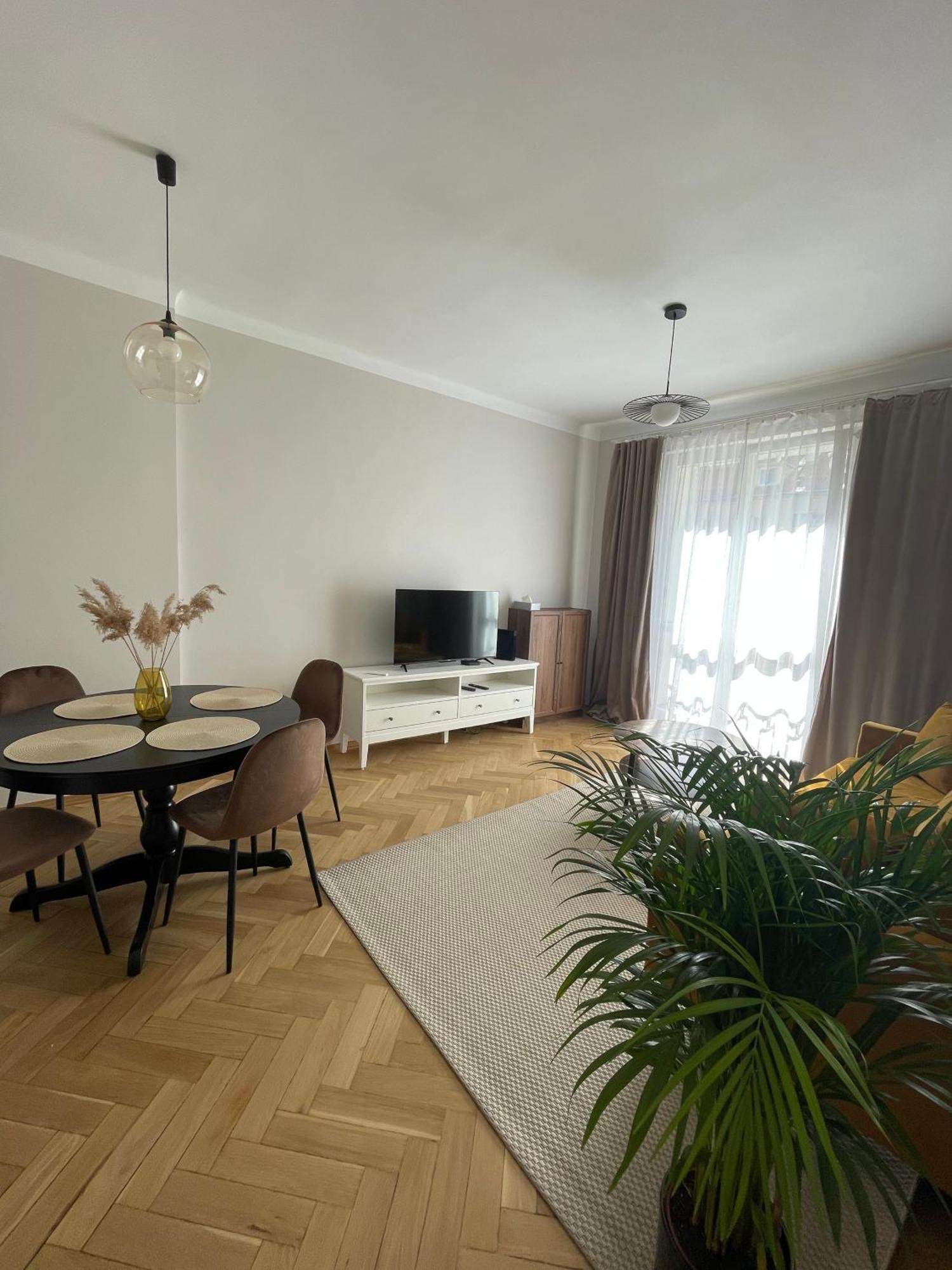 Kopernika Apartment *